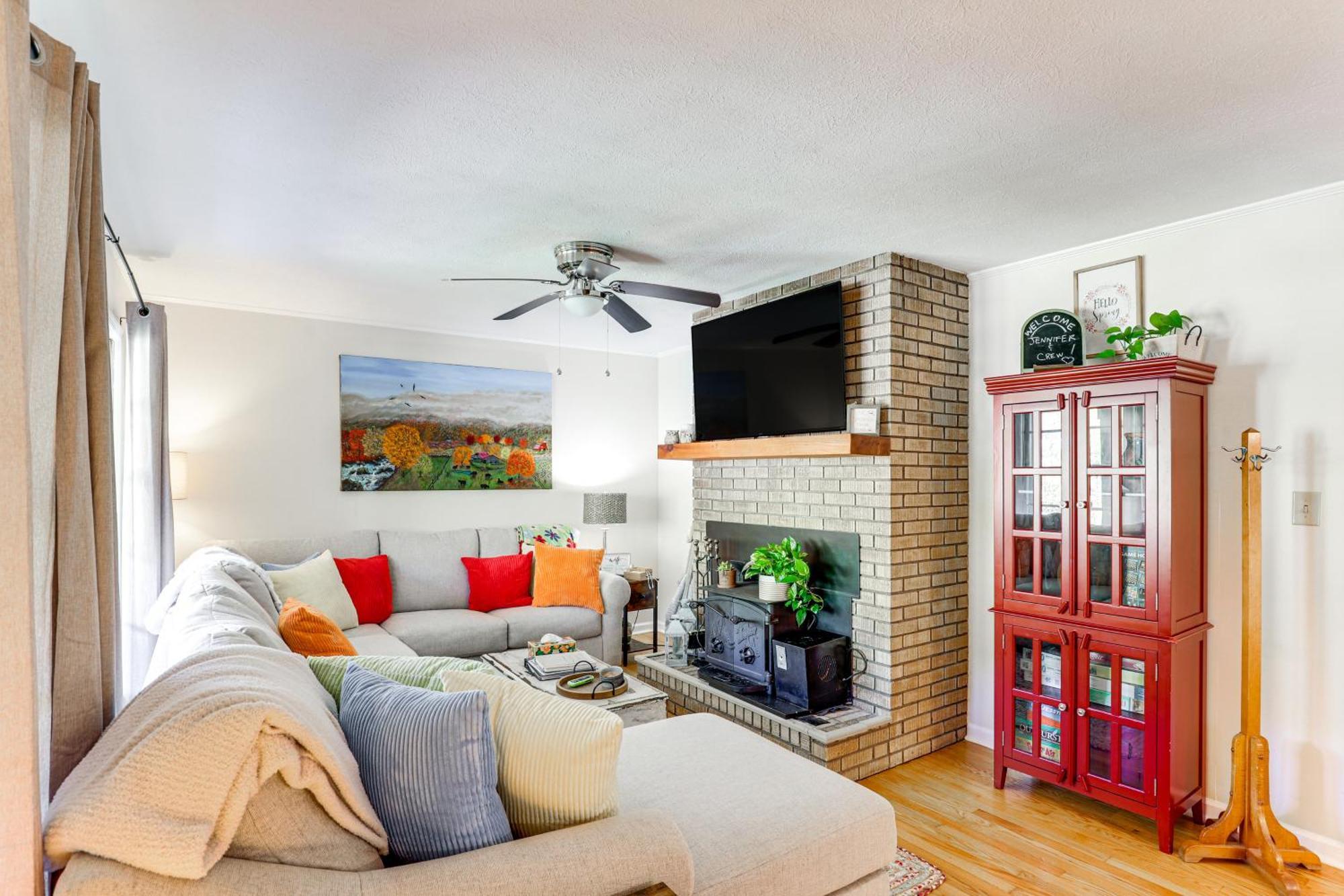 Updated Marshall Home With Fire Pit And Game Room! Esterno foto