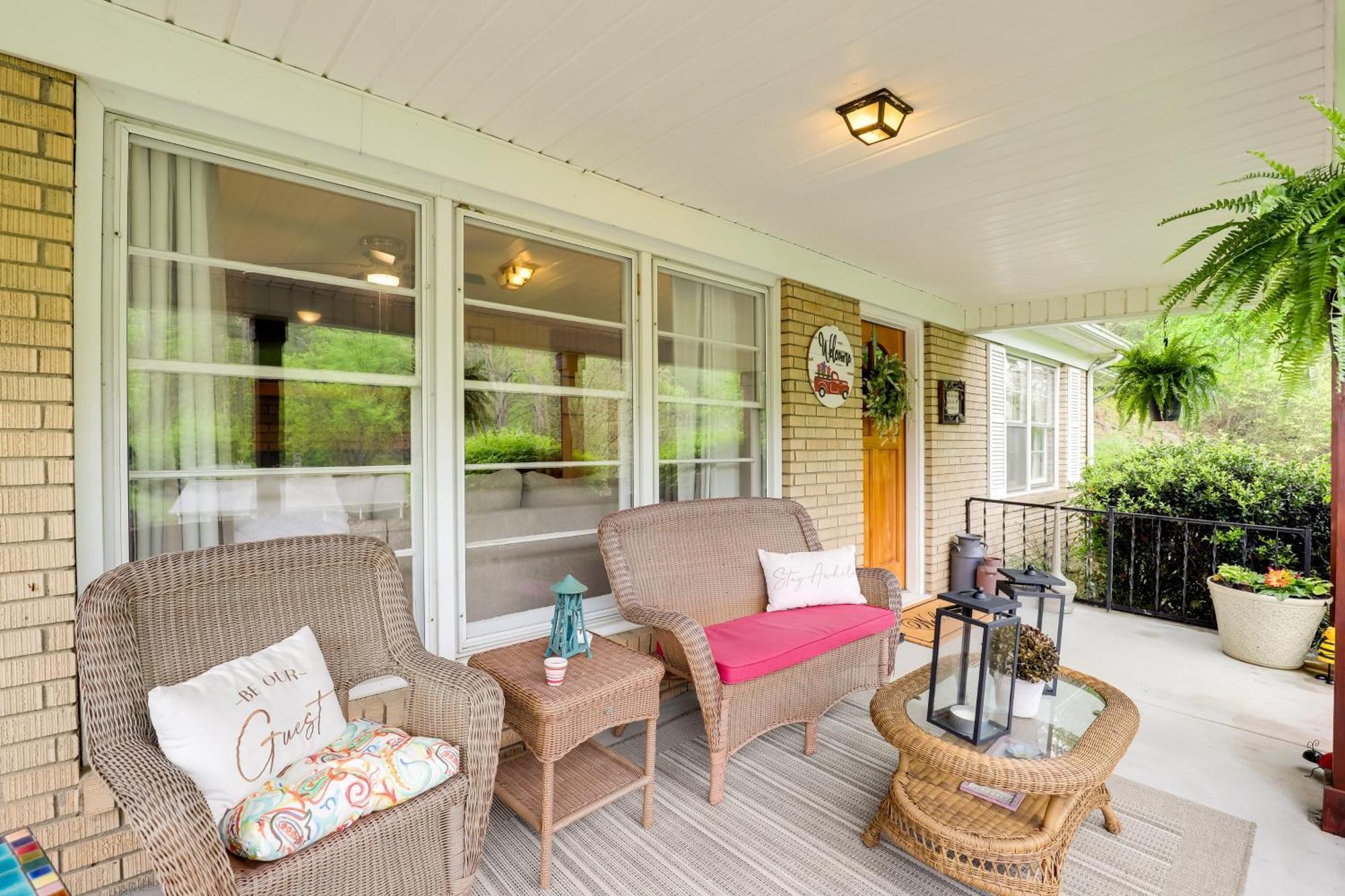 Updated Marshall Home With Fire Pit And Game Room! Esterno foto
